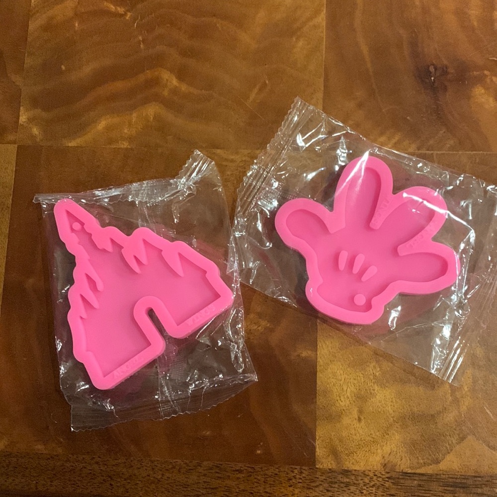 Disney Resin moulds - Castle and hand
